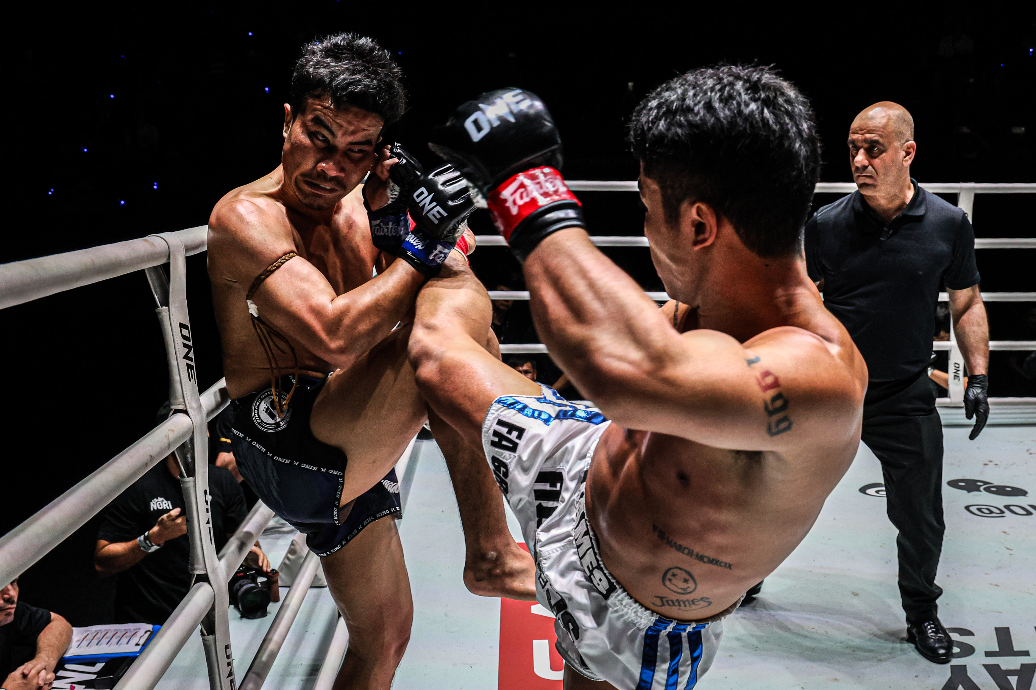 Komawut FA Group Siwakorn PK Saenchai ONE Friday Fights 78 16