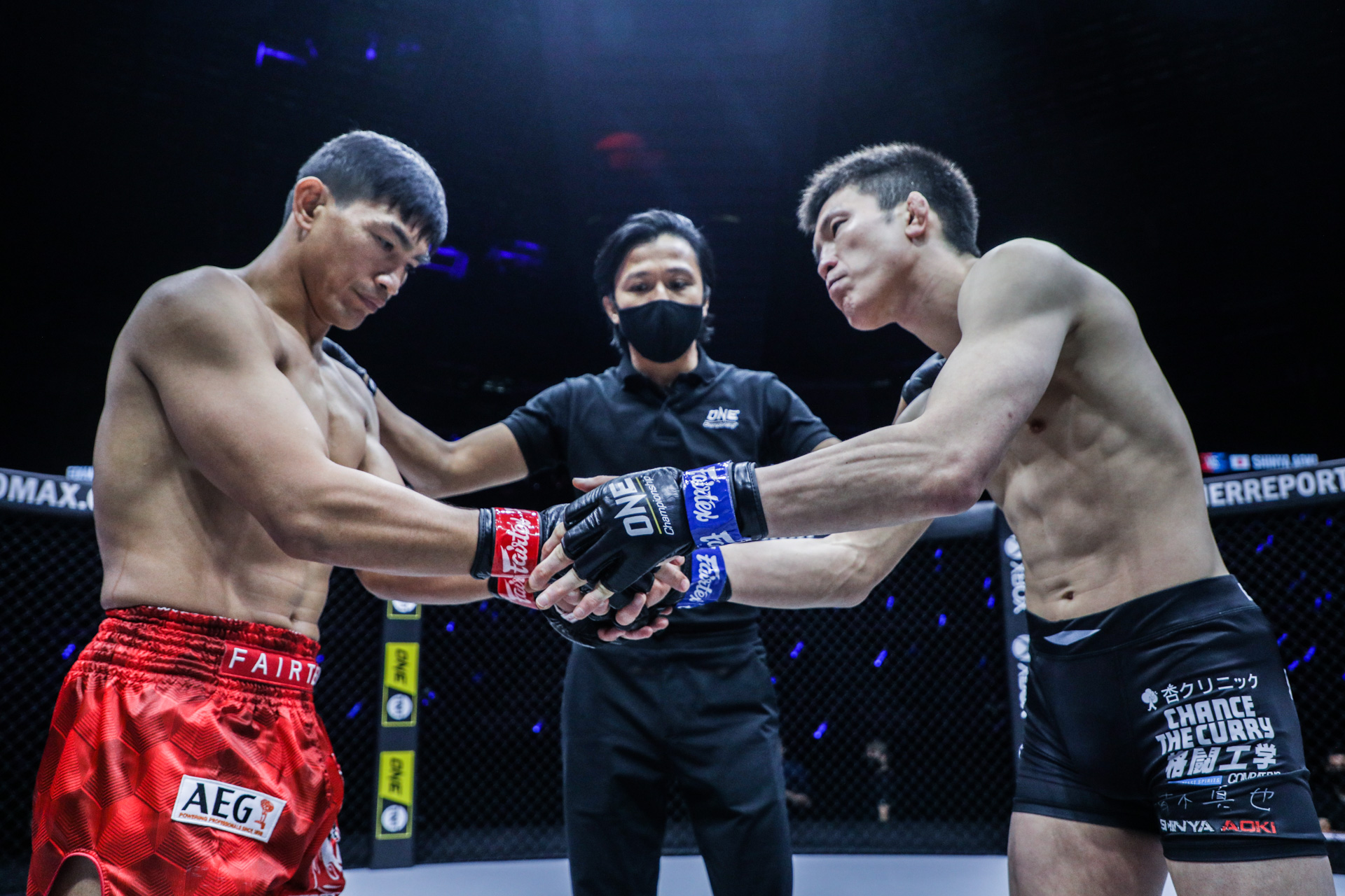 Pictures from the fight between Eduard Folayang and Shinya Aoki from "ONE on TNT IV"