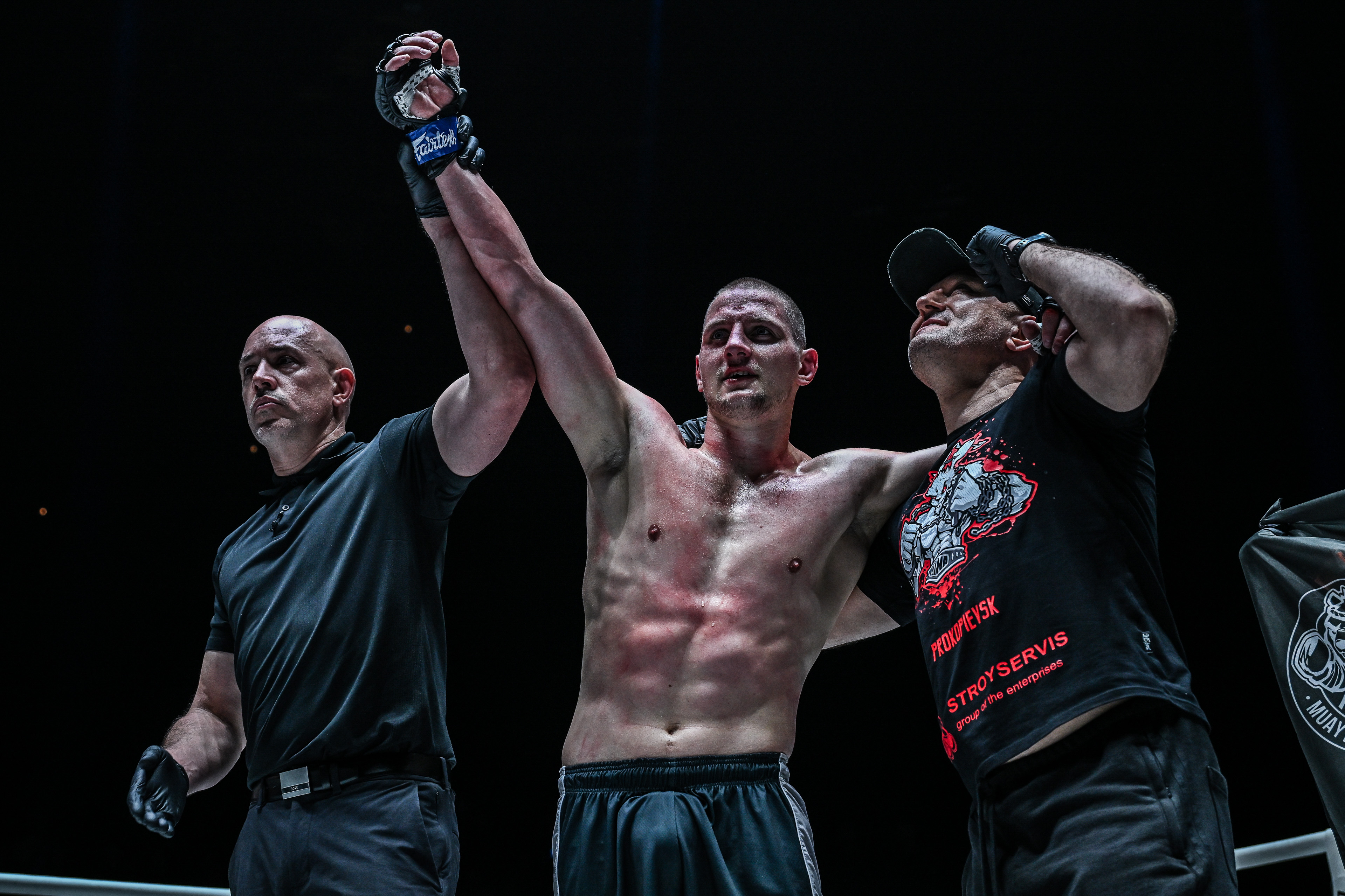 Sinsamut Klinmee Dmitry Menshikov ONE Fight Night 22 1