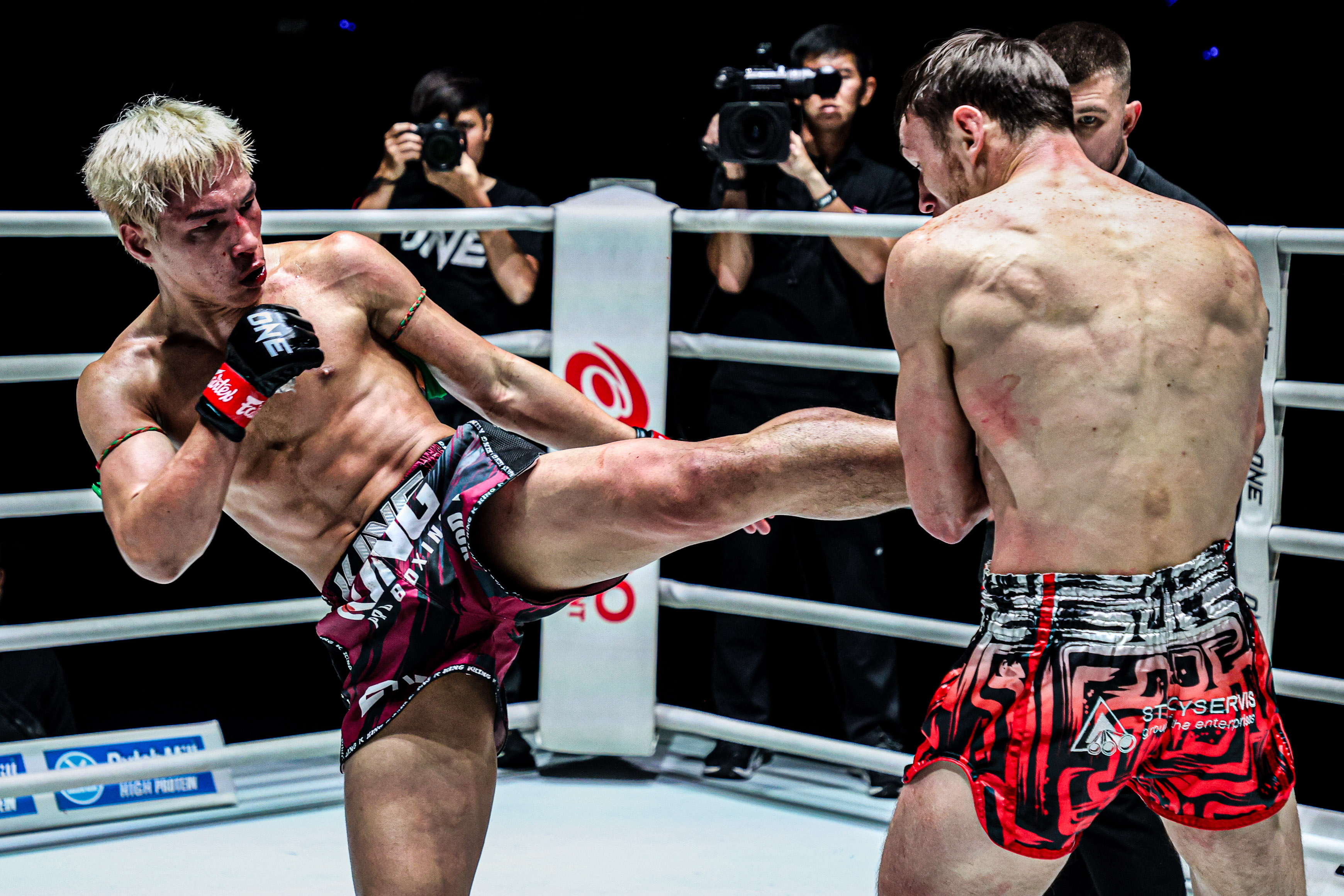 Yod IQ Or Pimolsri Kirill Khomutov ONE Friday Fights 89 34